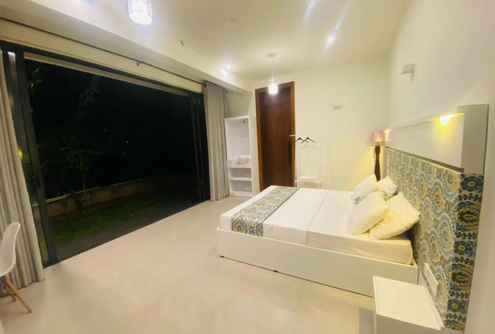 Amelia Misty Hills Bed and Breakfast Κάντι